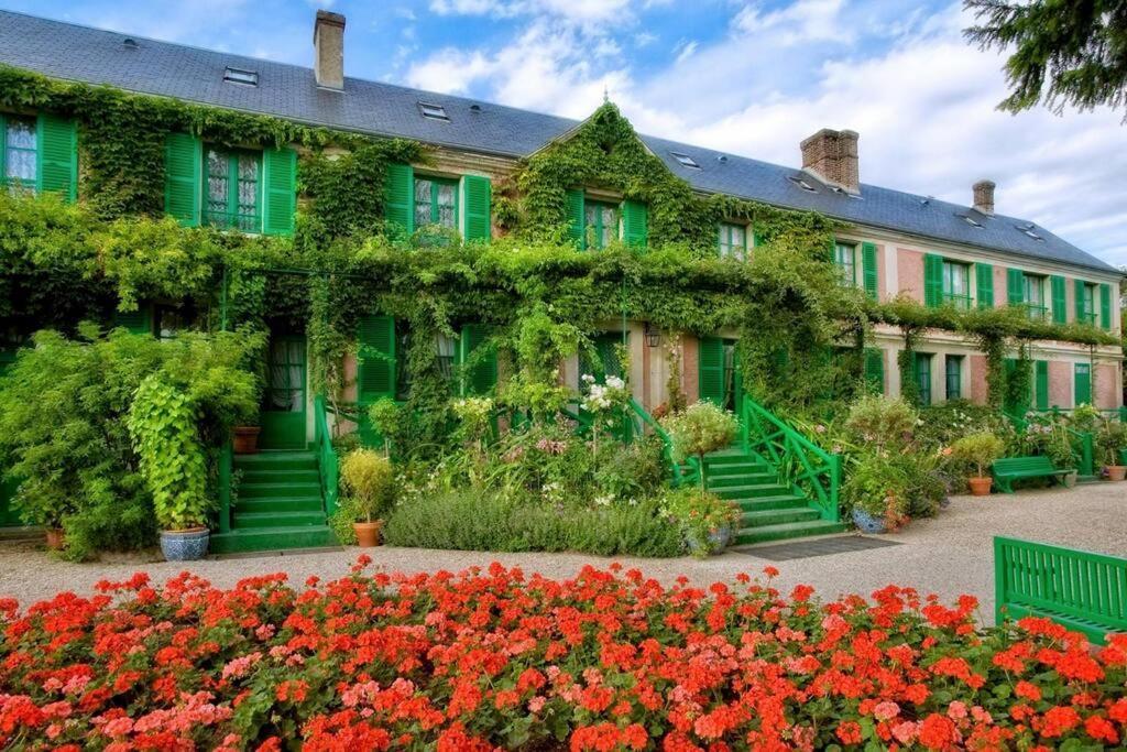 Maison Fleurs De Lys, Climatisee, Wifi Et Parking Privee Gratuit, Lave-Linge, Vernon Giverny Екстериор снимка