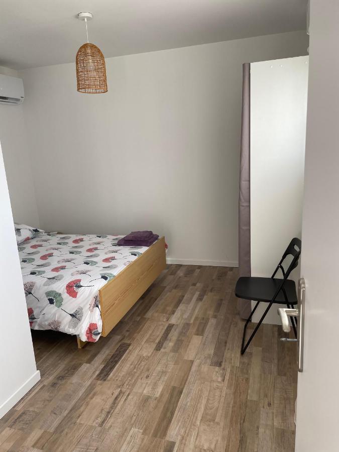 Maison Fleurs De Lys, Climatisee, Wifi Et Parking Privee Gratuit, Lave-Linge, Vernon Giverny Екстериор снимка