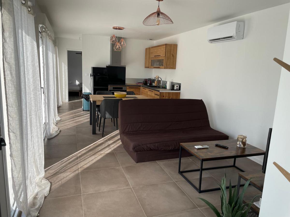 Maison Fleurs De Lys, Climatisee, Wifi Et Parking Privee Gratuit, Lave-Linge, Vernon Giverny Екстериор снимка